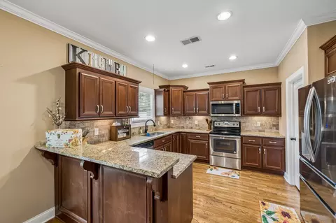 Kitchen - 5149 Prickly Pine Pl, Murfreesboro, TN 37129 photo 1 of 5