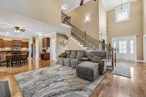 Entry Way - 5149 Prickly Pine Pl, Murfreesboro, TN 37129 photo 7 of 13