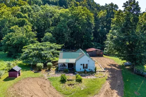 5360 Pond Creek Rd, Pegram, TN 37143
