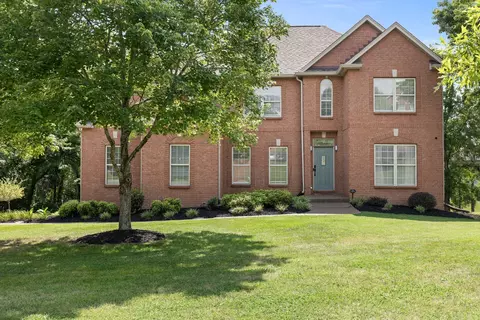 812 Lynn Dr, Goodlettsville, TN 37072