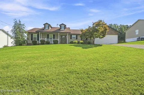 168 Covenant Cir, Lenoir City, TN 37772