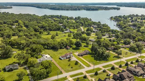 710 Shute Ln, Hendersonville, TN 37075