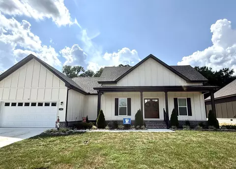 110 Stonebrook Dr, Shelbyville, TN 37160
