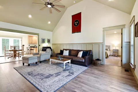 Living - 480 William Whitworth Rd, Pulaski, TN 38478 photo 2 of 2