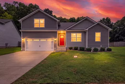 2893 Teakwood Dr, Clarksville, TN 37040