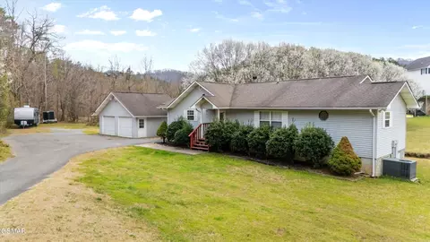 2802 Seth Rd, Pigeon Forge, TN 37863