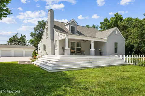930 Gregg Rd, Friendsville, TN 37737