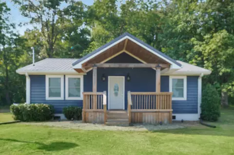 1555 Fairfield Rd, Westmoreland, TN 37186