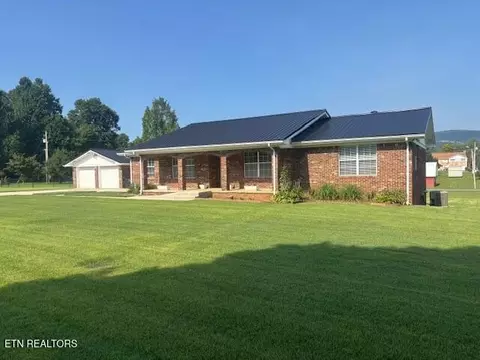 103 W Legion Cir, Pikeville, TN 37367
