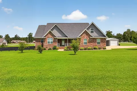 225 Gobbell Ave, Mount Pleasant, TN 38474