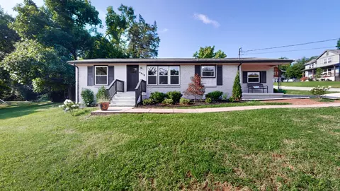 4916 Packard Dr, Nashville, TN 37211