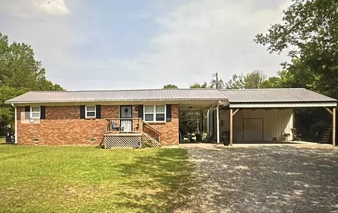 1245 Burnett Mills Rd, Bolivar, TN 38008