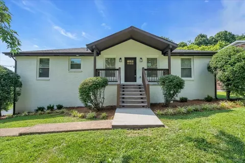 7320 Coronado Ct, Nashville, TN 37221
