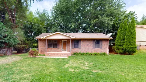 14 Cable Rd, Oak Grove, KY 42262