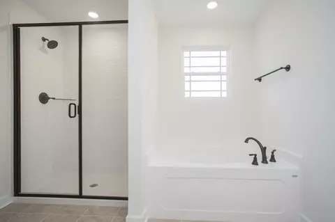Bath - 5019 Salient Dr, Spring Hill, TN 37174 photo 4 of 4