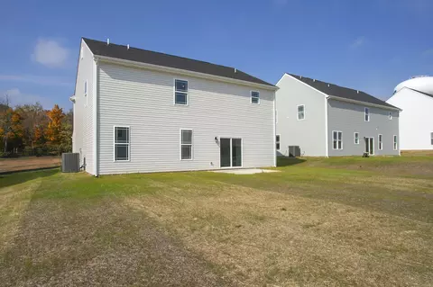 Exterior - 5019 Salient Dr, Spring Hill, TN 37174 photo 5 of 5