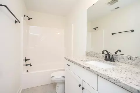 Bath - 5019 Salient Dr, Spring Hill, TN 37174 photo 2 of 4