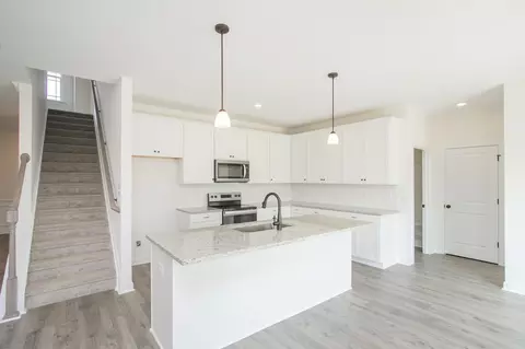 Kitchen - 5019 Salient Dr, Spring Hill, TN 37174 photo 4 of 6