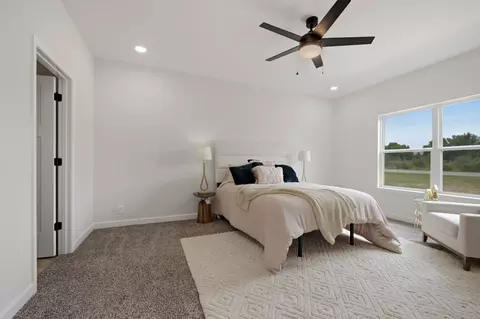 Bedroom - 1434 E Piney Rd, Dickson, TN 37055 photo 1 of 5