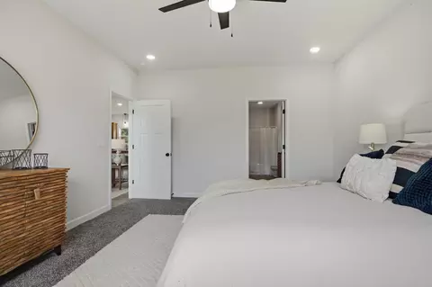 Bedroom - 1434 E Piney Rd, Dickson, TN 37055 photo 3 of 5