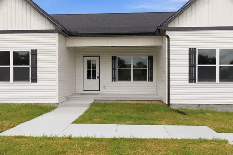 Exterior - 1434 E Piney Rd, Dickson, TN 37055 photo 3 of 6