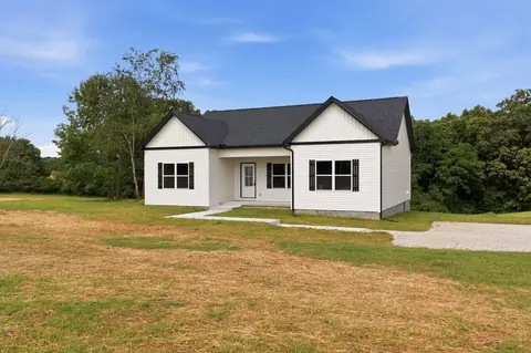 Exterior - 1434 E Piney Rd, Dickson, TN 37055 photo 6 of 6