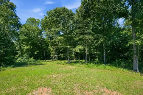 Exterior - 3033 Bowker Rd, Charlotte, TN 37036 photo 2 of 7
