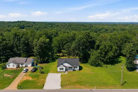 View/Area - 3033 Bowker Rd, Charlotte, TN 37036 photo 2 of 3