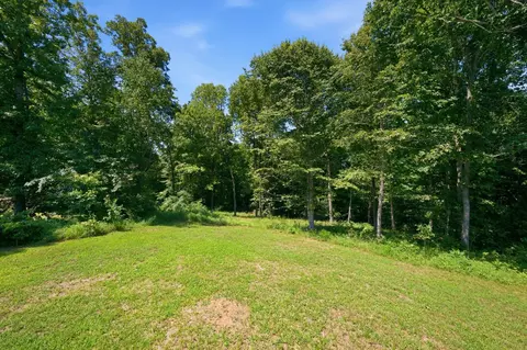 Exterior - 3033 Bowker Rd, Charlotte, TN 37036 photo 6 of 7