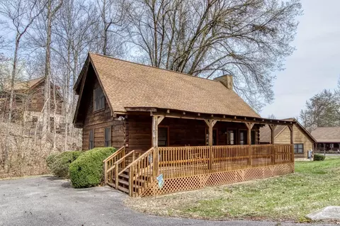 2914 Peregrine Way, Pigeon Forge, TN 37863