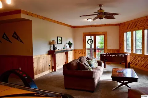 3539 Sugar Maple Loop Rd, Sevierville, TN 37862 photo 6