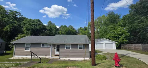 258 East Dr, Oak Ridge, TN 37830