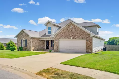 609 Summerset Pl, Hopkinsville, KY 42240
