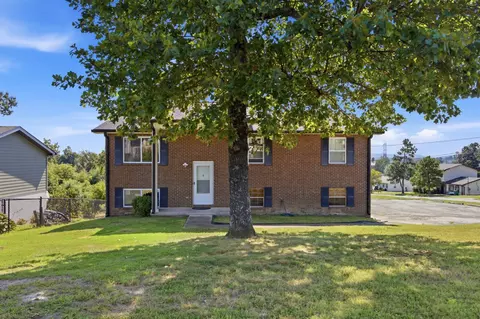 4200 Shady Oak Dr, Ooltewah, TN 37363
