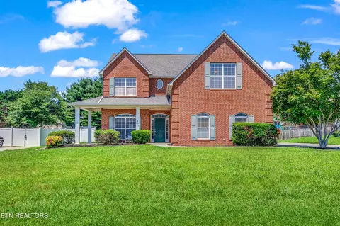5021 Magic Lantern Dr, Knoxville, TN 37918