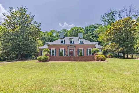 750 Lakehill Cir, Lewisburg, TN 37091