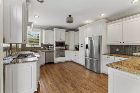 Kitchen - 3005 Mickey Rd, Spring Hill, TN 37174 photo 3 of 9