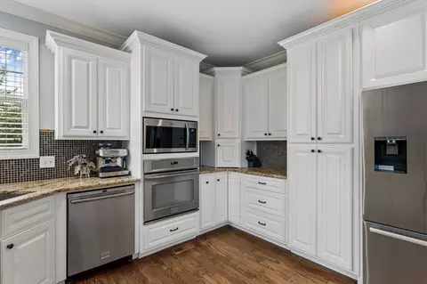 Kitchen - 3005 Mickey Rd, Spring Hill, TN 37174 photo 9 of 9
