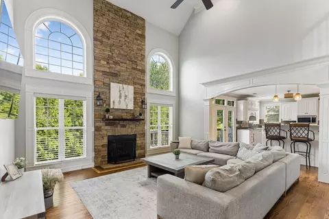 Living - 3005 Mickey Rd, Spring Hill, TN 37174 photo 1 of 3