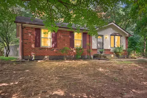 721 Kingsbury Rd, Clarksville, TN 37040