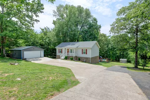 245 Gip Manning Rd, Clarksville, TN 37042