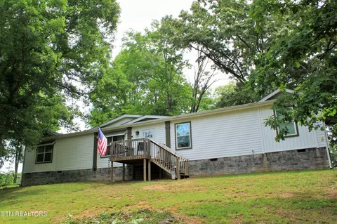 439 Zachary Rd, Blaine, TN 37709