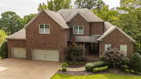 816 Lynn Dr, Goodlettsville, TN 37072