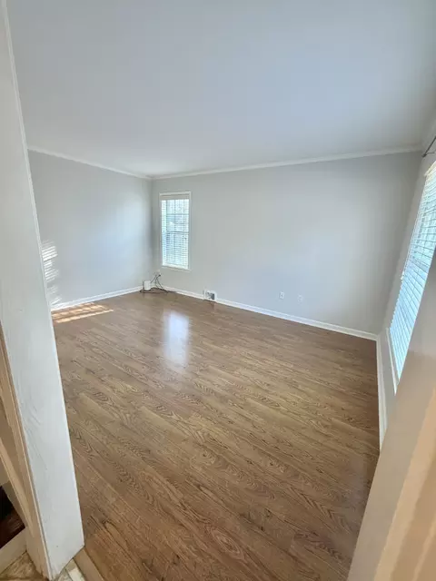 Living - 6092 Macinness Dr, Memphis, TN 38119 photo 3 of 3