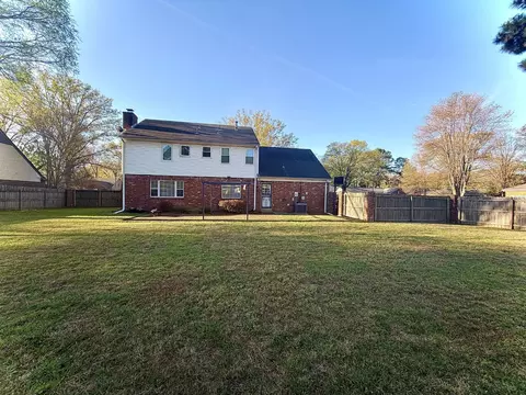 Exterior - 6092 Macinness Dr, Memphis, TN 38119 photo 2 of 4