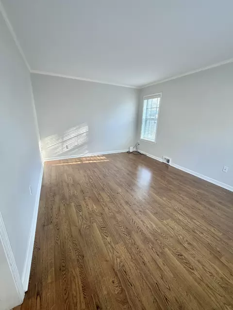 Living - 6092 Macinness Dr, Memphis, TN 38119 photo 2 of 3