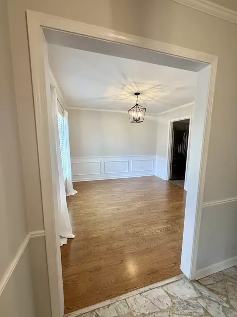 Dining - 6092 Macinness Dr, Memphis, TN 38119 photo 2 of 3