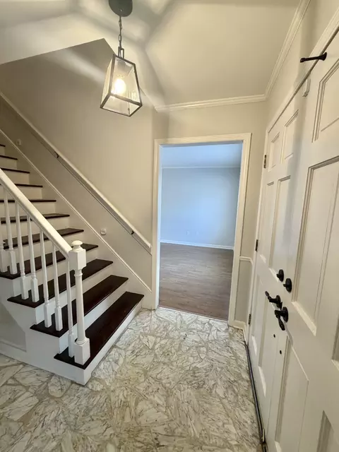 Entry Way - 6092 Macinness Dr, Memphis, TN 38119 photo 1 of 5