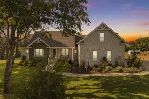 3750 John Bill Dobbins Rd, Williamsport, TN 38487
