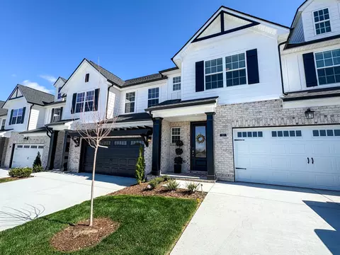 237 Glencrest Dr, Hendersonville, TN 37075